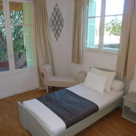 Maison 4 , 8 Personnes. * Coti-Chiavari (Corsica)