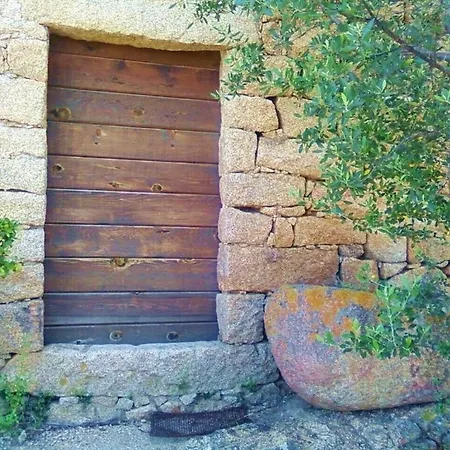 Maison 4 , 8 Personnes. *